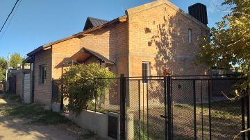 Vendo casa a estrenar en Barrio E. Mosconi - Gral. Roca