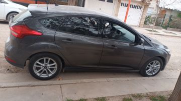 VENDO FORD FOCUS 2017