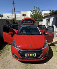 Peugeot 208 Feline