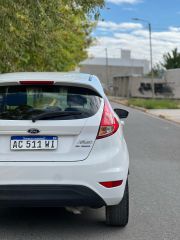VENDO FORD FIESTA