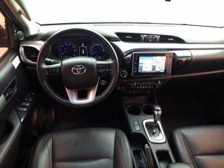 Toyota Hilux 2.8 SRX tope de gama