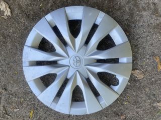 Tapa Llanta Yaris (original)