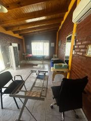 Oportunidad única -VENTA-  Casa Esquina Loteo El Estribo- Centenario, Casco Viejo
