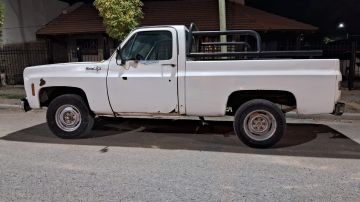 Chevrolet 76