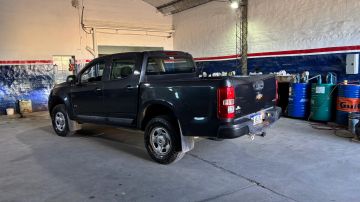 CHEVROLET S10