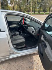 Vendo Onix LT 2016