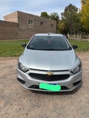 Vendo Onix LT 2016