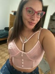 Mahia bomboncito recién llegada a roca bb