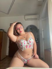 Mañanero bien rico papi veni a disfrutar este domingo con este bombón 