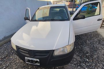 Volkswagen Gol Power 1.6  Aire y dirección  2008