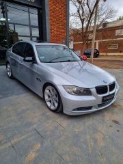 BMW 330i 2006 VENDO-PERMUTO
