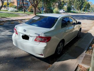 VENDO TOYOTA COROLA 2012