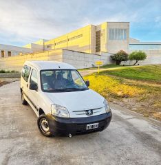 VENDO / PERMUTO / FINANCIO PEUGEOT PARTNER 2012 .