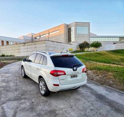 VENDO / PERMUTO / FINANCIO RENAULT KOLEOS 4x4 2012