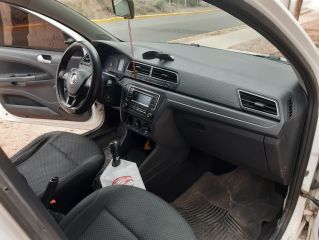 VENDO/ PERMUTO volkswagen Voyage