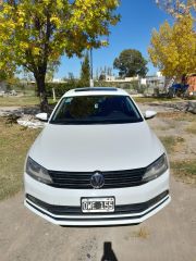 VOLKSWAGEN VENTO LUXURY 2015