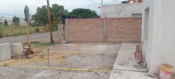 Fernández oro, casa 1 dormítorio a terminar . Con patio y jardín u$s 55.000, 2994571914