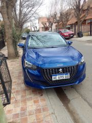 Vendo Peugeot 208 Allure tiptronic pack 2021