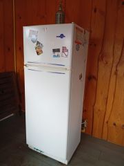 VENDO HELADERA  DUAL A GAS Y ELECTRICIDAD CON FREEZER.