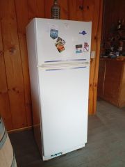 VENDO HELADERA  DUAL A GAS Y ELECTRICIDAD CON FREEZER.