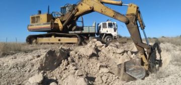 EXCAVADORA TORTONE FULL OPERATIVA