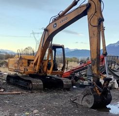 EXCAVADORA JHON DEERE 490D JOYSTICK FULL OPERATIVA