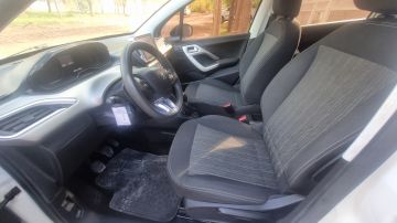 VENDO PEUGEOT 2008 Allure 1.6 Año 2020
