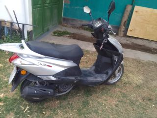 VENDO MOTO