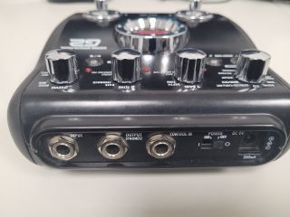 PEDALERA MULTI EFECTOS DE GUITARRA  ZOOM G2