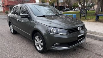 VW Voyage 1.6 Highline MT, muy bueno!