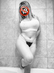 Disponible rubia tetona.