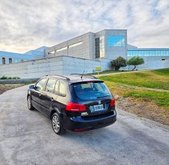 VENDO / PERMUTO / FINANCIO VOLKSWAGEN SURAN 2014