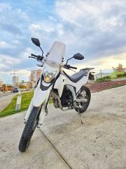 VENDO / PERMUTO / FINANCIO CORVEN TRIAX 250cc 2018