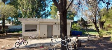 VENDO CASA EN 25 de MAYO - L.P.