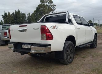 Vendo!!! Toyota Hilux 2017