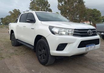 Vendo!!! Toyota Hilux 2017