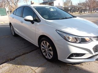 CHEVROLET CRUZE 2018