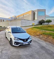 VENDO / PERMUTO / FINANCIO TOYOTA ETIOS 2021