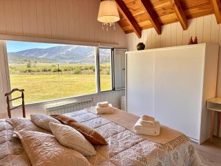 Casa En Venta San Martin De Los Andes / B° Peñon Del Lolog / 3 Dorm / 203m2 Cub / Apto Credito