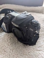 Vendo Cámara Reflex Digital SRL NIKON D200 COMO NUEVA