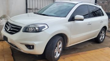 Koleos dynamic 4x4 2013 dynamic excelente estado