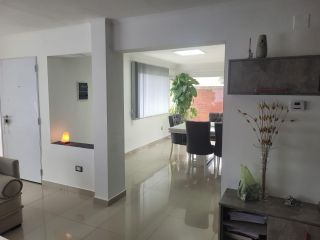 casa de 3 dormitorios y 7 hambientes