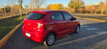 se vende Ford Ka modelo S 2017