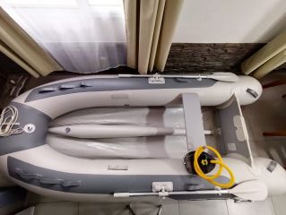Vendo gomón 330 eslora impecable