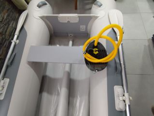 Vendo gomón 330 eslora impecable