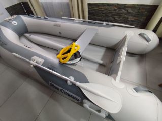 Vendo gomón 330 eslora impecable
