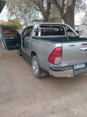 VENDO HILUX SRV PACK