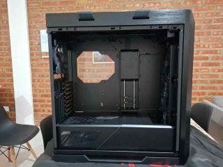 Gabinete ROG Strix Helios MODELO GX601 NEGRO