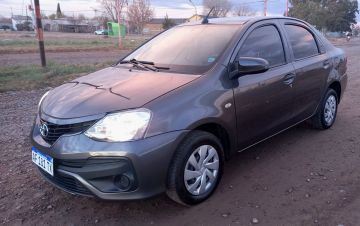 TOYOTA ETIOS X 2022 58.000 KM