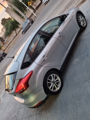 Ford Focus SE MT